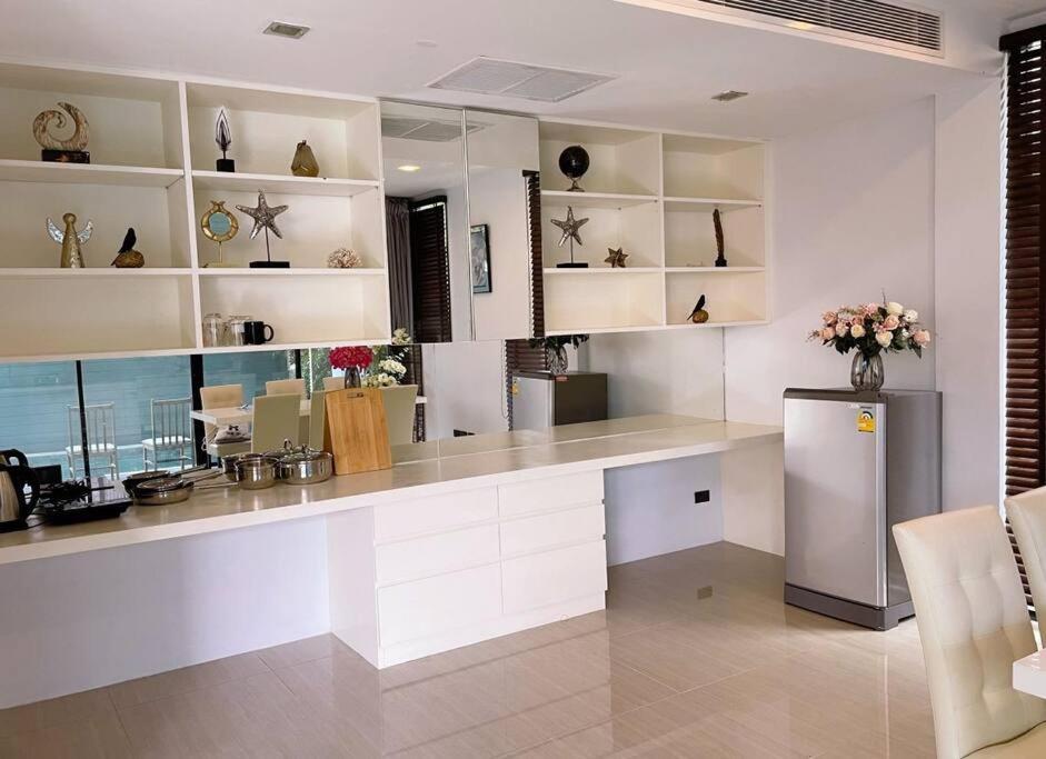 4 Beds 5baths Pool At 別墅 *