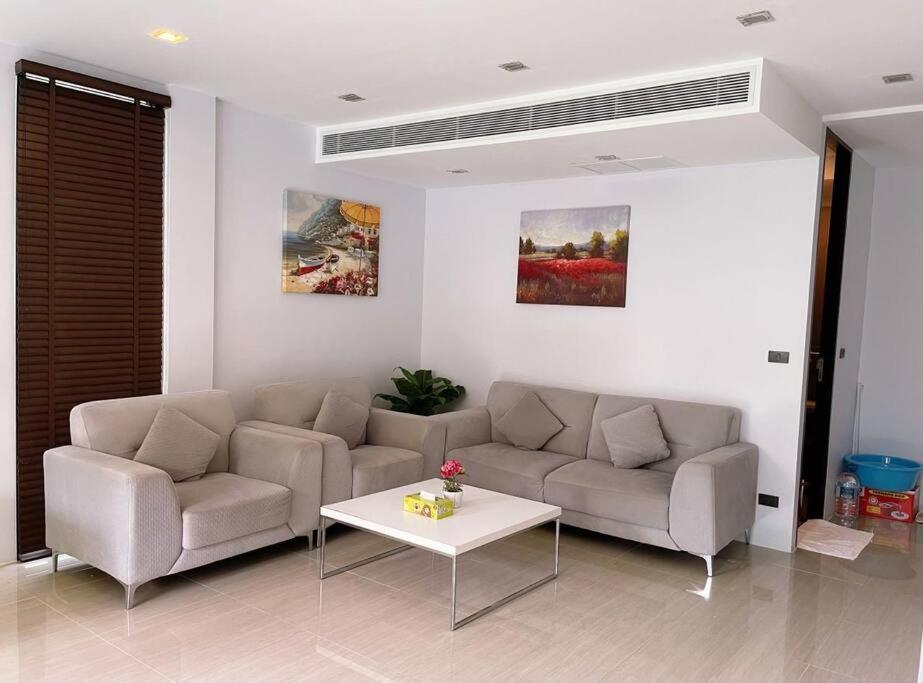 4 Beds 5baths Pool At 別墅 *